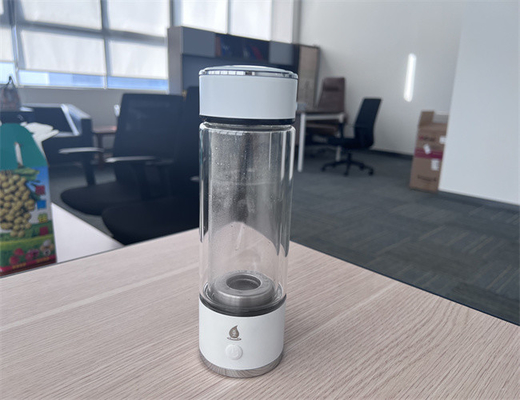 Hitzebeständiger Wasserstoff Rich Water Cup USB, das eine 9-Zoll-Höhe auflädt